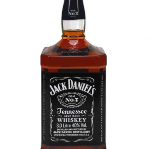 Una bottiglia di WHISKY JACK DANIEL'S TENNESSE OLD No 7 BRAND 300 CL